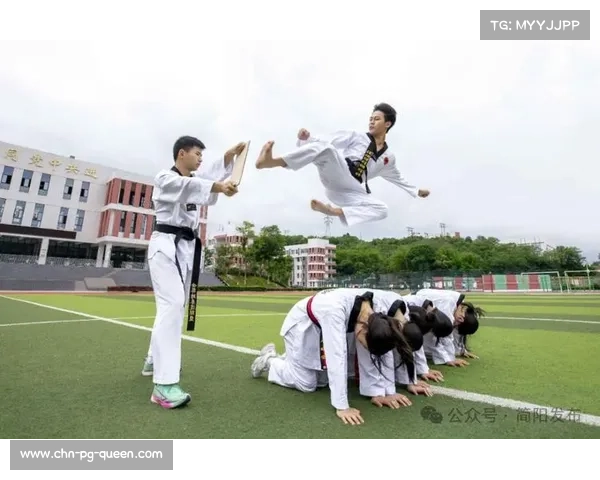 全国青少年跆拳道巡回赛总决赛在四川简阳举办,千余名选手参加